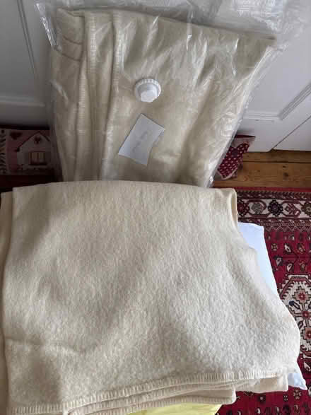 Photo of free Wool double blanket (Eastbourne BN20) #1