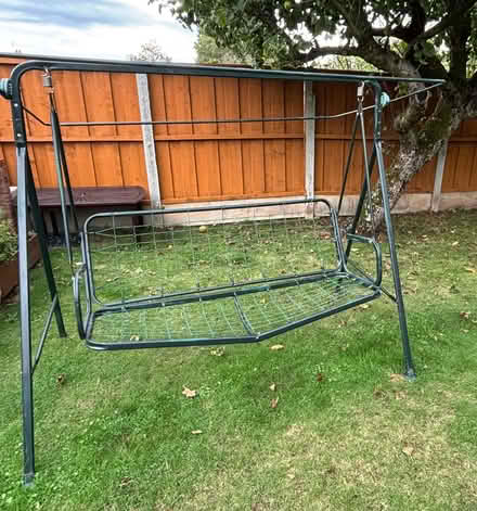 Photo of free Garden swing chair in need of repair (Bromborough CH62) #1