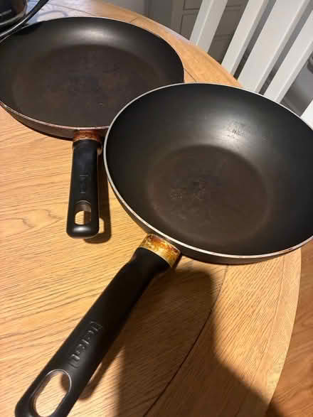 Photo of free Wok and Large Pan (Purley CR8) #1