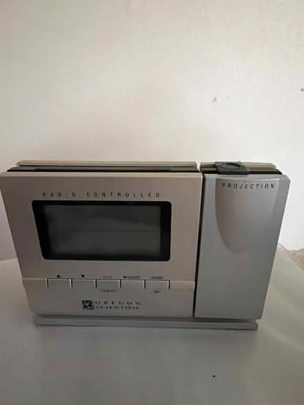 Photo of free Two Oregon Scientific items (Sonning RG4) #1