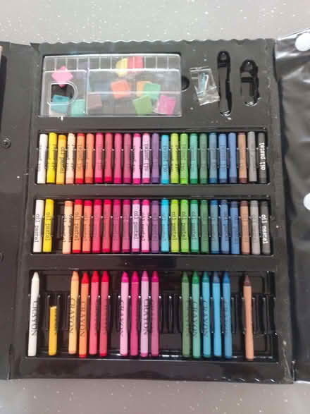 Photo of free Art set for kids (Northcourt OX14) #3