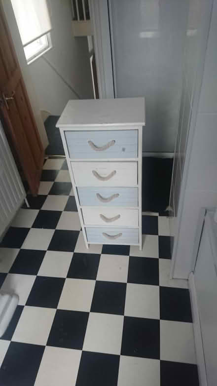 Photo of free Lovely set of bathroom drawers (Ramsgate CT11) #1
