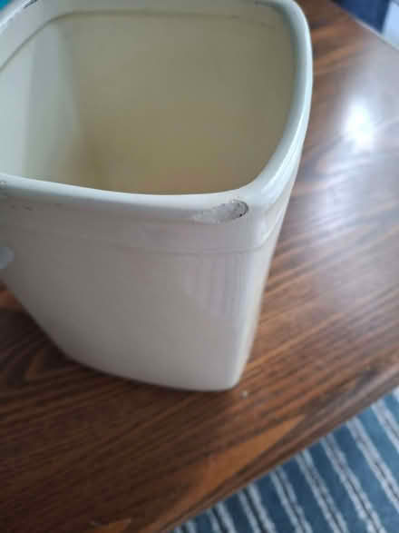 Photo of free Ceramic utensils holder (Houghton CA6) #2