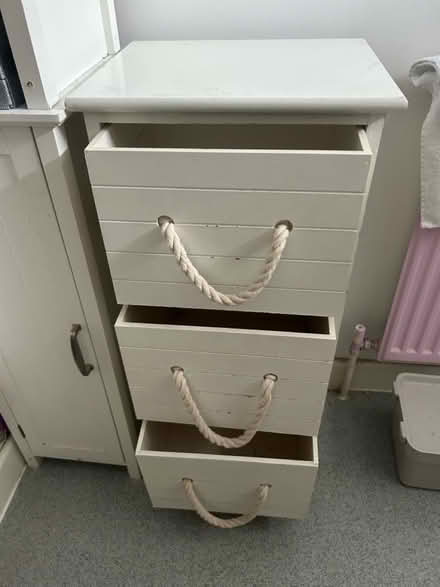 Photo of free Drawer unit (SS15 laindon) #3