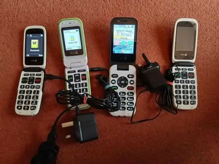 Photo of free 4 DORO Flip Phones - Factory Reset (B90 shirley) #1