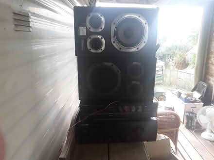 Photo of free Amp, CD player and speakers (Wellington TA21) #3