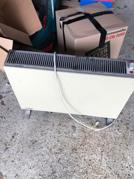 Photo of free Space heater (Chislehurst BR7) #1