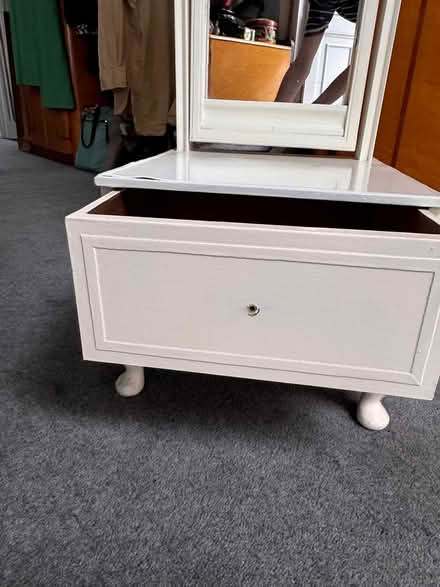 Photo of free Cheval mirror with drawer (The Circus, central Bath BA1) #3