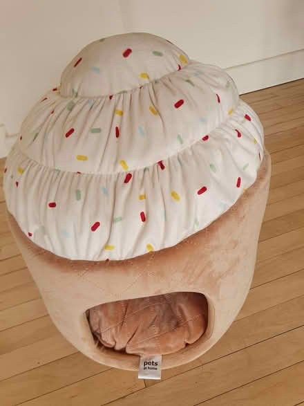 Photo of free Cupcake pet bed hardly used (Tlehurst RG30) #1
