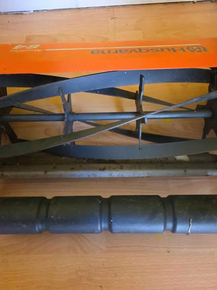 Photo of free Manual Lawn mover (Osterley TW7) #4