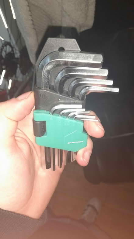 Photo of free wrench & hex keys (E6 5xb) #1