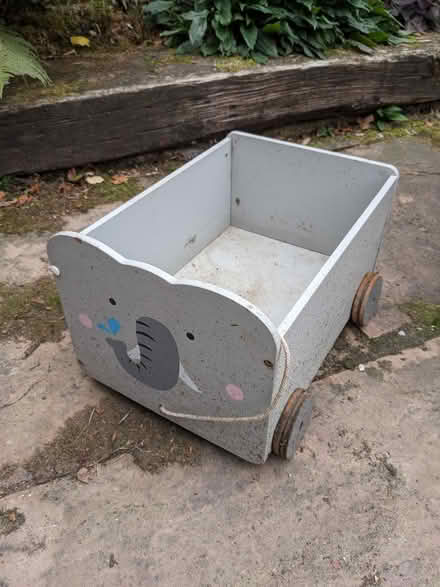 Photo of free Pull along trolley (Staplehurst TN12) #1
