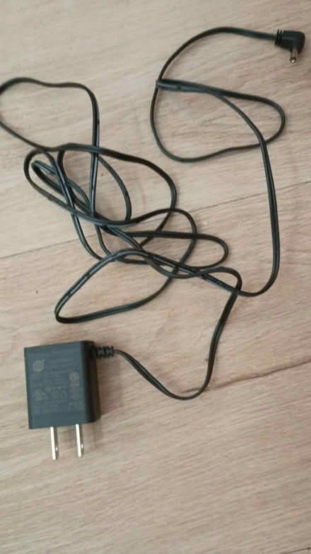 Photo of free Phone charger (Oak Cliff) #1