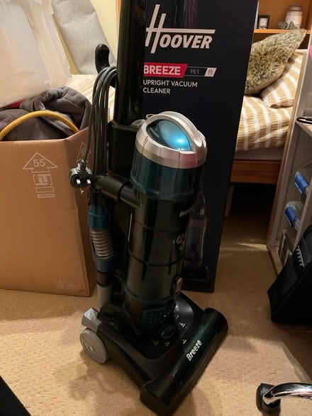Photo of free Hoover Breeze vacuum cleaner (Bexley DA5) #2