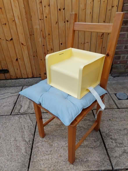 Photo of free Mothercare toddler 2 height dining booster seat (Top Amersham HP6) #1