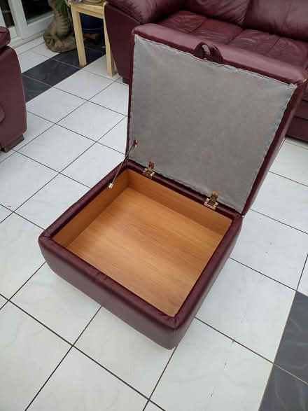 Photo of free Burgundy leather suite (Eastwood SS9) #3