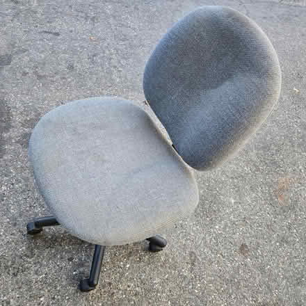 Photo of free Office Swivel Chair (94041) #1