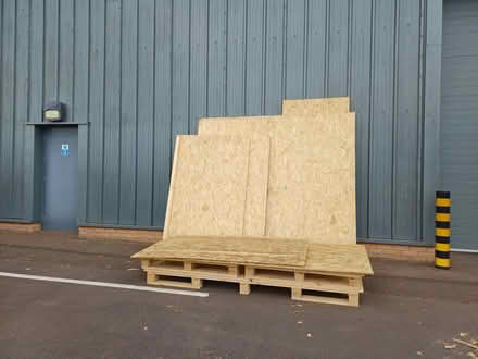 Photo of free Hood panels and pallets (Rudloe SN13) #2
