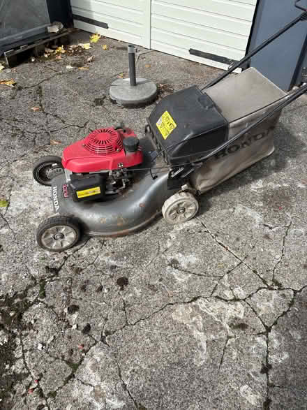 Photo of free honda izzy mower petrol (Almondbury HD5) #2