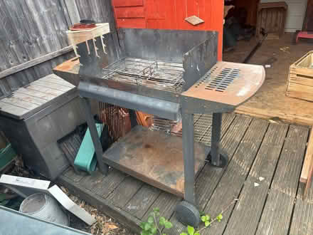 Photo of free Old barbecue (Fleetville AL4) #1