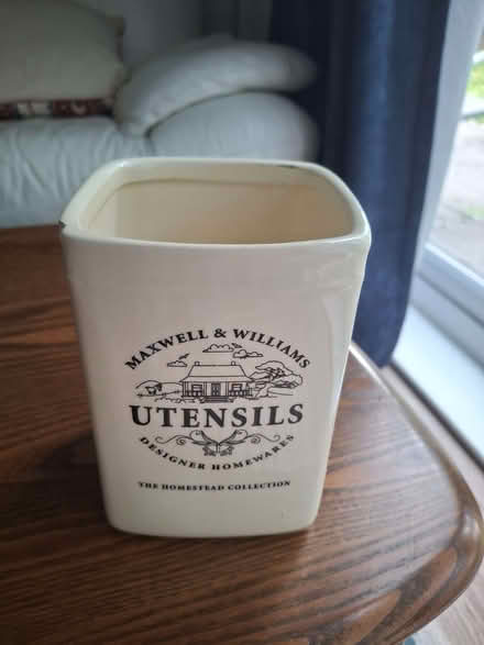Photo of free Ceramic utensils holder (Houghton CA6) #1
