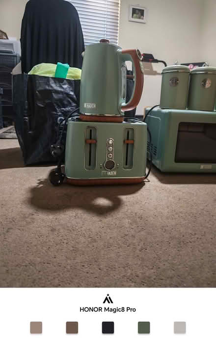 Photo of free Kettle toaster microwave and other sugar coffee tea canister (Gorgie EH11) #2