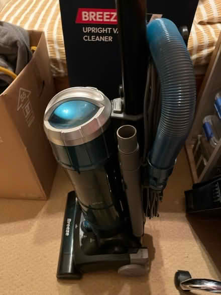 Photo of free Hoover Breeze vacuum cleaner (Bexley DA5) #3
