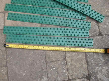 Photo of free deterrent spikes (Studley B80) #1