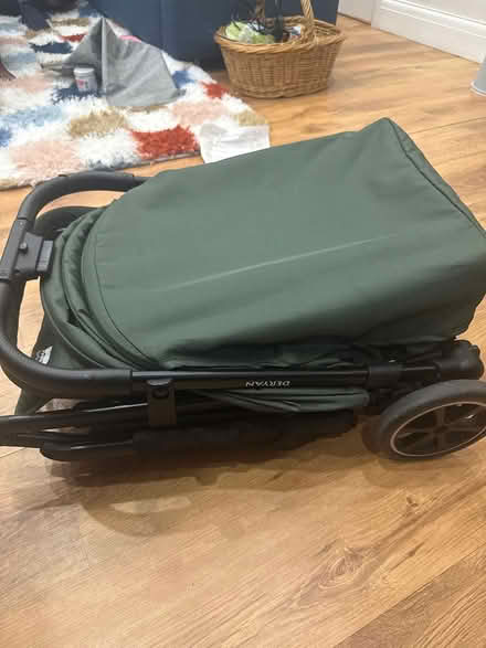 Photo of free Deryan stroller (South Norwood SE25) #3
