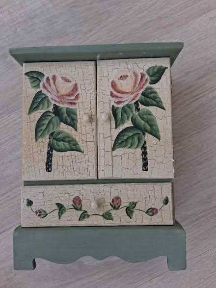 Photo of free Storage cabinet (Purbrook PO7) #2