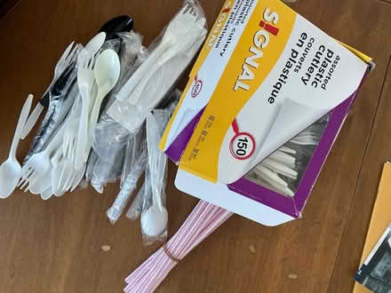 Photo of free Plastic utensils and straws (Vanier Pkwy and McArthur) #1