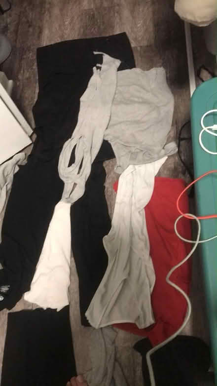 Photo of free Gift ladies plus size and basket (Fairfax virginia) #1