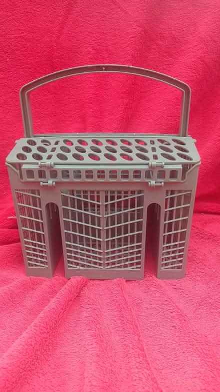 Photo of free Cutlery store for dishwasher (Vicars Cross CH2) #2