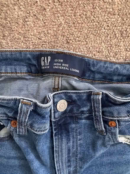 Photo of free Gap Skinny Jeans Women’s 12 / 31R (Teddington TW11) #2