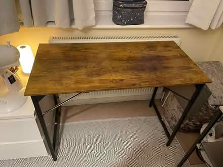 Photo of free Desk 100x50cm (Hendon, NW4, Brent Street) #1