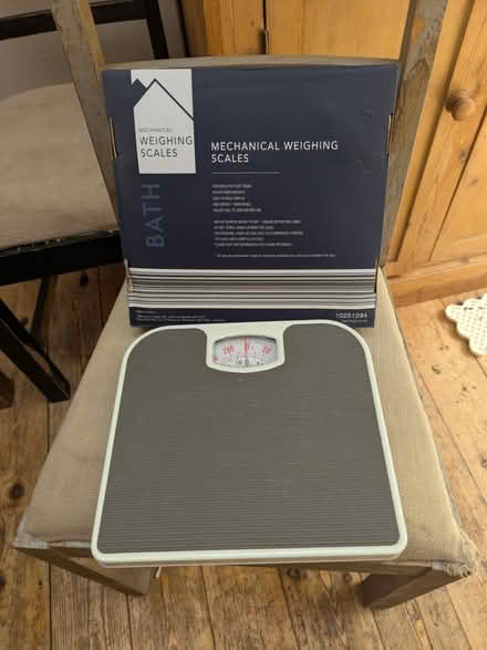 Photo of free Mechanical weighting scale (Osney OX2) #1