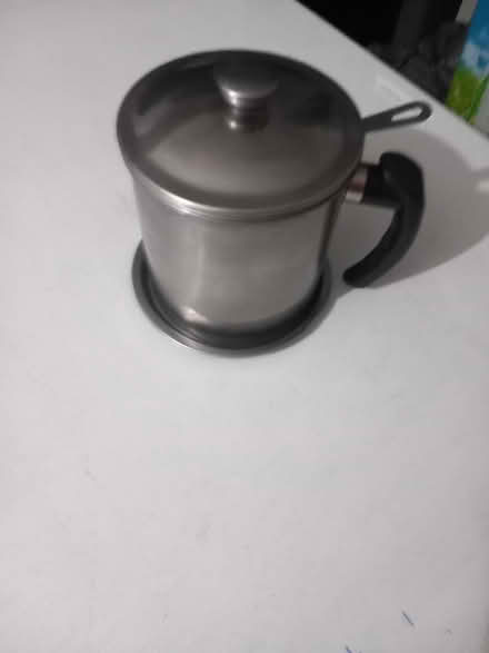 Photo of free Oil container (New cross SE14) #2