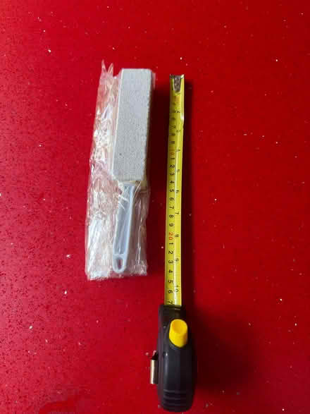 Photo of free Pumice stone with handle (De Parys MK40) #1