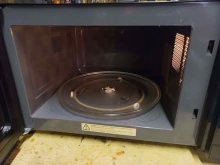 Photo of free Kenwood 25litre Microwave Oven (Wallington PO16) #3