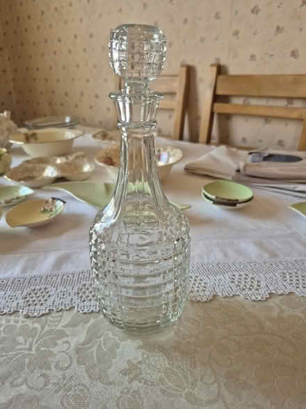Photo of free Glass decanter (Hollinswood TF3) #1