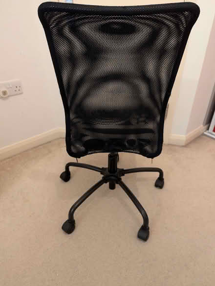 Photo of free Student's swivel desk chair (Berkhamsted HP4) #2