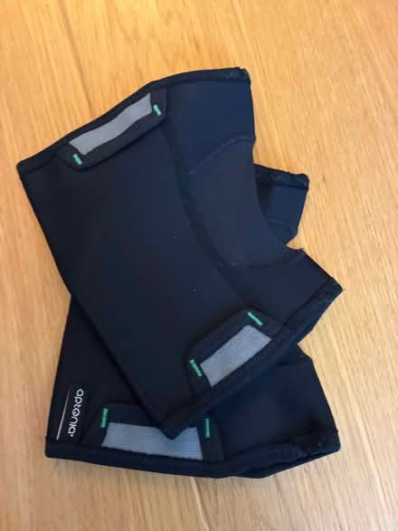 Photo of free Two pairs of knee braces (Florence park OX4) #1