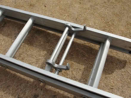 Photo of free 6-metre aluminium extension ladder (Norcot RG30) #3