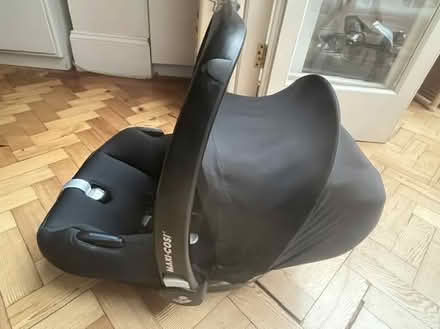 Photo of free Maxi Cosi car seat (London NW3 7QL) #4
