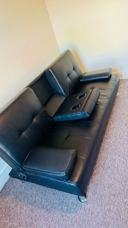 Photo of free Old sofa Seven Kings (Seven Kings IG3) #2