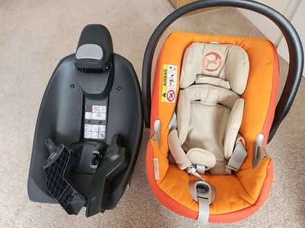 Photo of free Cybex baby car seat with isofix base. (Stainton CA11) #3