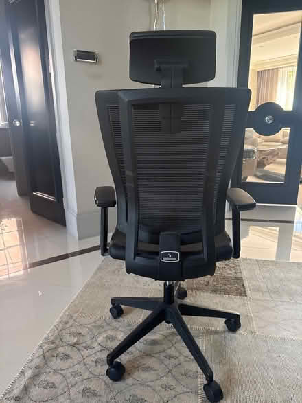 Photo of free Black adjustable office chair (KT22 Oxshott) #3