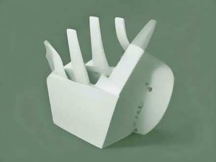 Photo of free Knife block and three knives (Cob Lane B29) #1