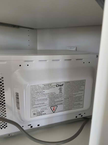 Photo of free Microwave (K2A 0G7) #3