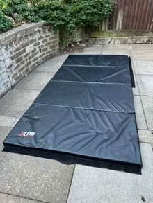 Photo of free XN8 gymnastics mat (Princes Risborough HP27) #3